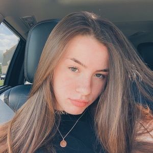 Meet your Posher, Abigail